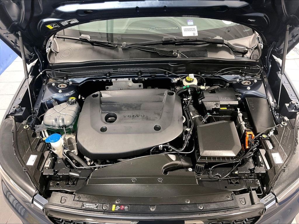 Used 2026 Volvo XC40 B5 Core AWD/4WD image 30