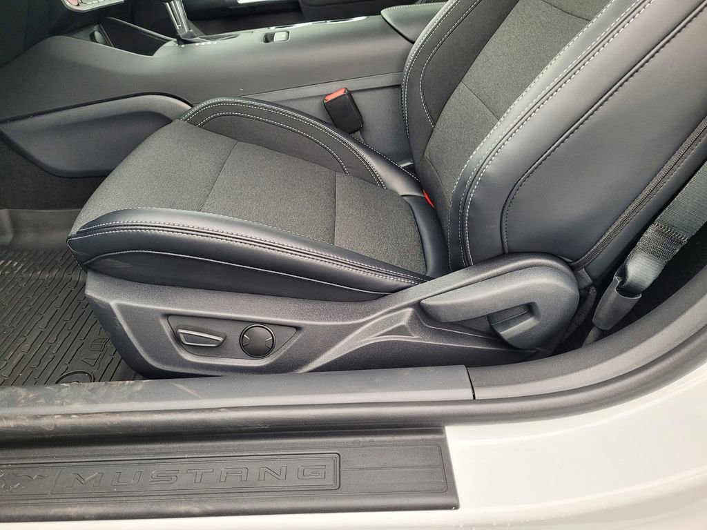 New 2025 Ford Mustang Coupe image 40