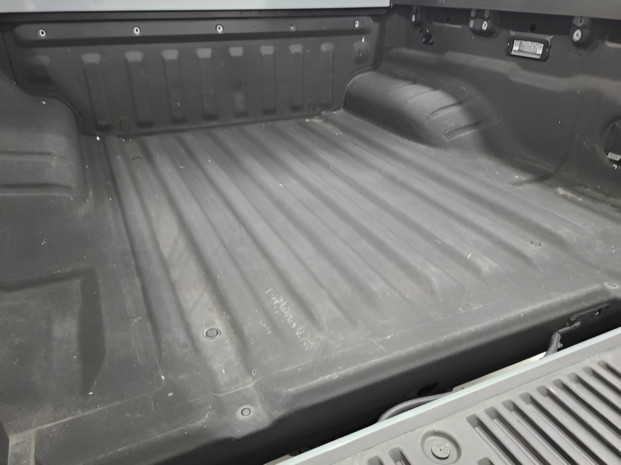 Used 2023 Nissan Frontier PRO-4X w/ Pro Convenience Package AWD/4WD image 36