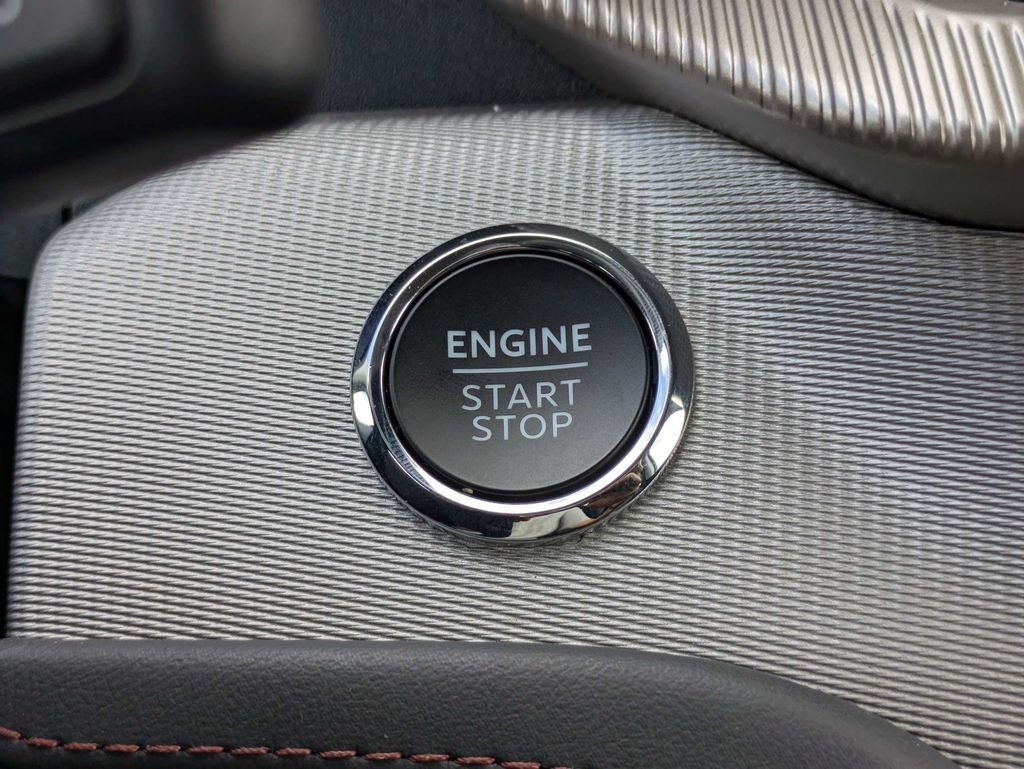 Certified 2026 Ford Explorer Active RWD image 30