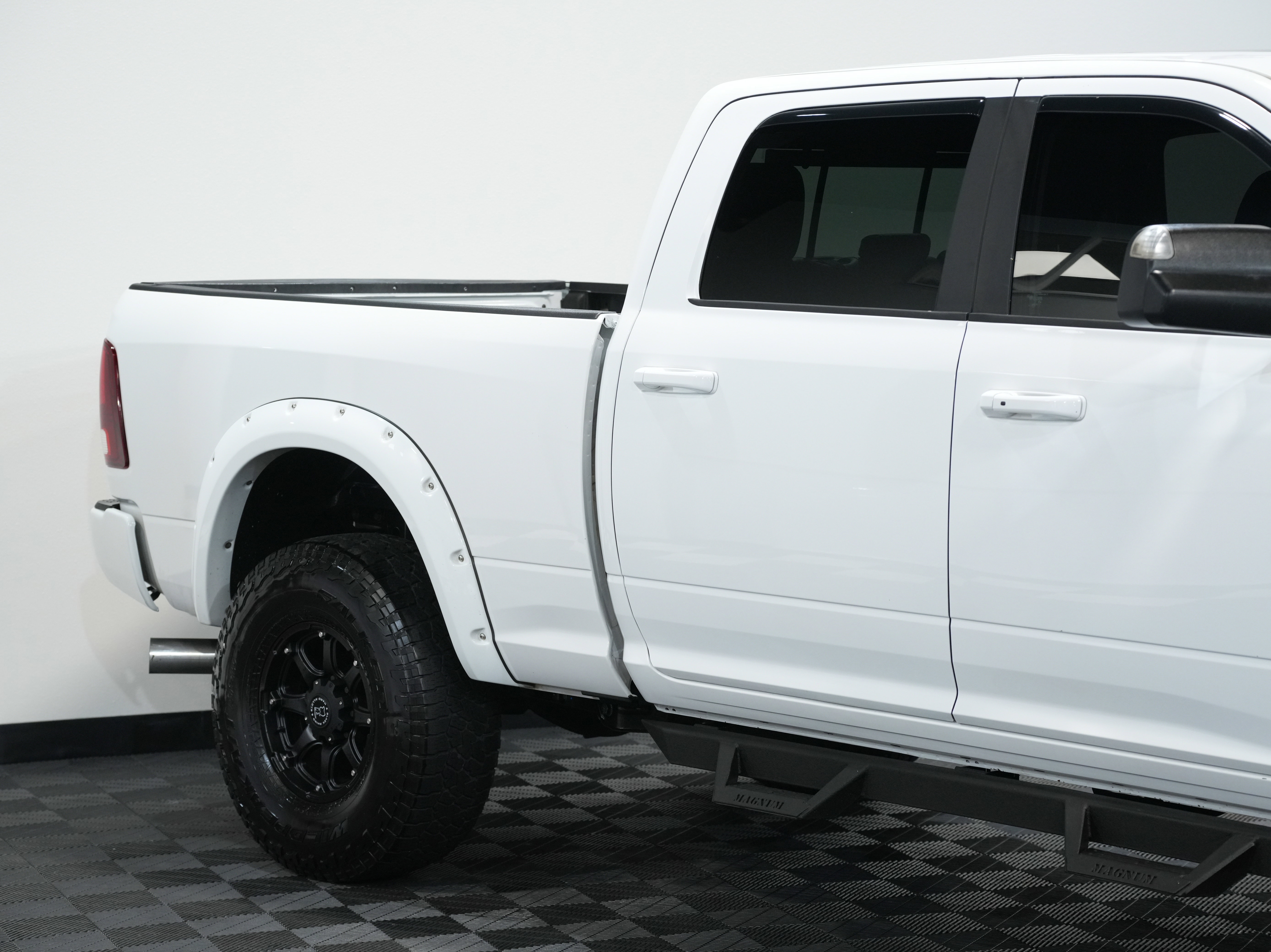 Used 2017 RAM 2500 Laramie w/ Sport Appearance Group image 16