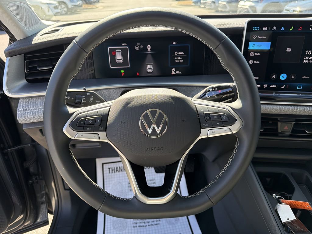 Used 2025 Volkswagen Tiguan S image 24