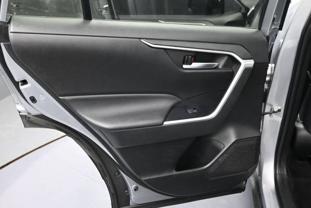 Used 2022 Toyota RAV4 XLE Premium AWD/4WD image 27
