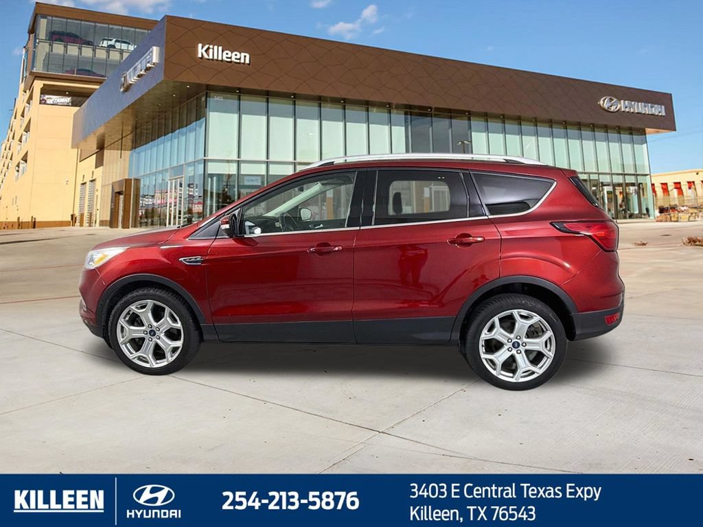 Used 2019 Ford Escape Titanium AWD/4WD image 4