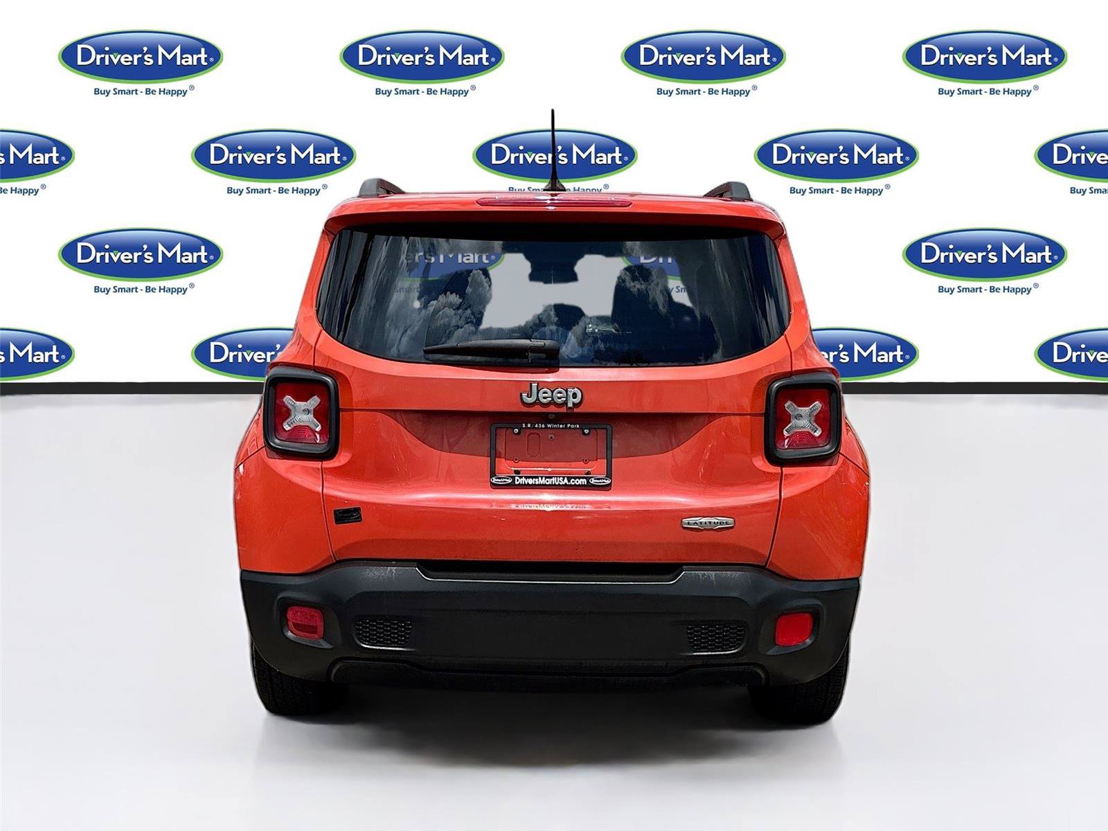 Used 2015 Jeep Renegade Latitude FWD image 6