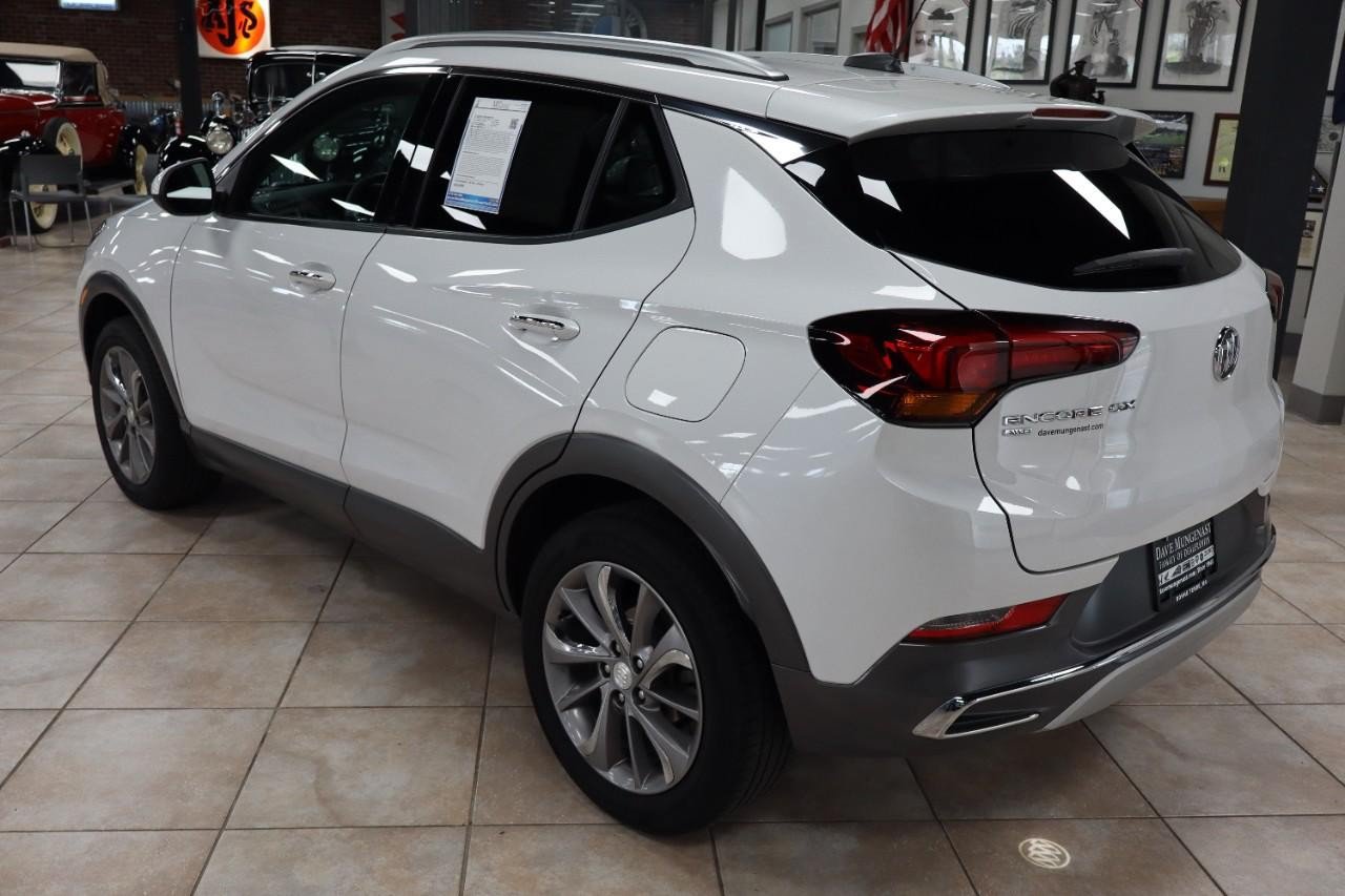 Used 2023 Buick Encore GX Essence w/ Experience Buick Package AWD/4WD image 3