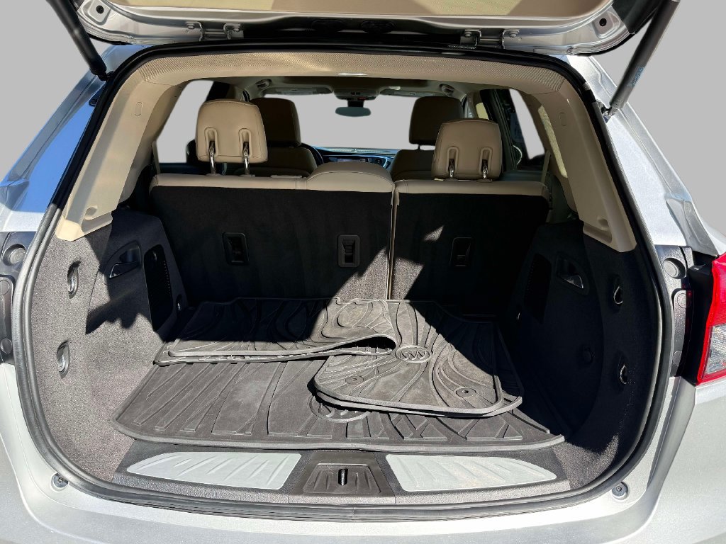 Used 2018 Buick Envision Premium w/ Driver Confidence Package AWD/4WD image 17