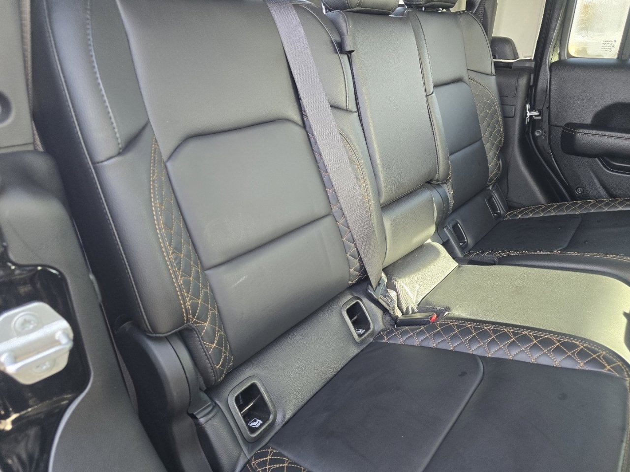 Used 2021 Jeep Gladiator Overland image 23