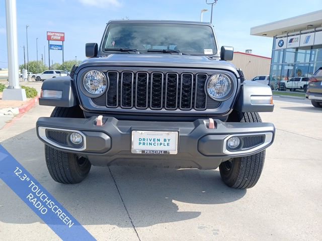 Used 2024 Jeep Gladiator Sport image 2