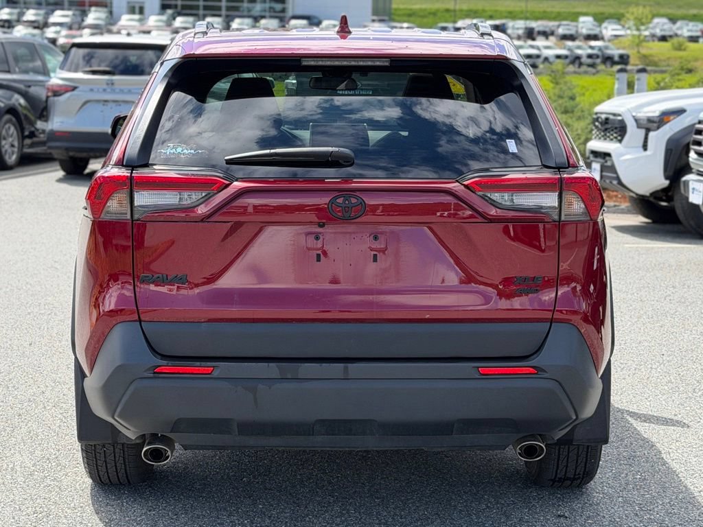 Used 2025 Toyota RAV4 XLE w/ Convenience Package AWD/4WD image 4