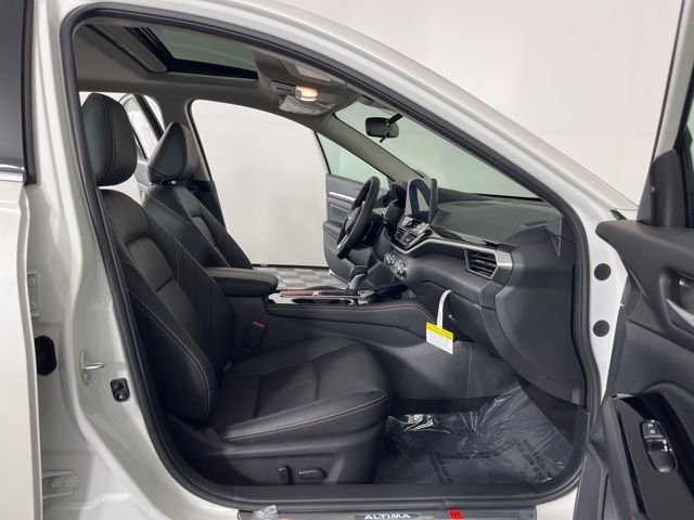 New 2025 Nissan Altima 2.5 SR w/ SR Premium Package image 41