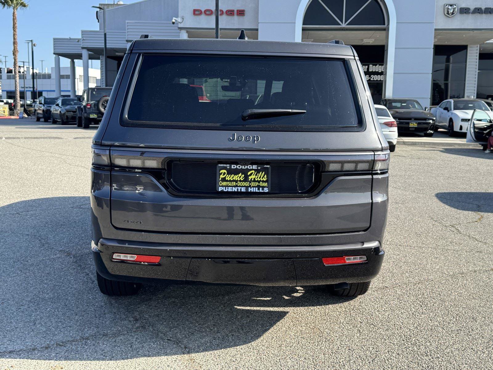 New 2026 Jeep Grand Wagoneer Summit w/ Rear Seat Video Group I AWD/4WD image 5