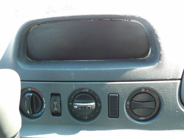 Used 2004 Dodge Sprinter 2500 w/ Cargo Group I RWD image 20