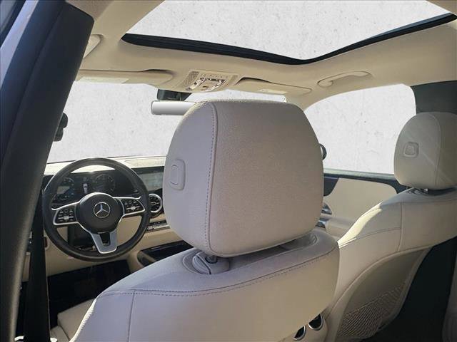Used 2022 Mercedes-Benz GLB 250 image 13