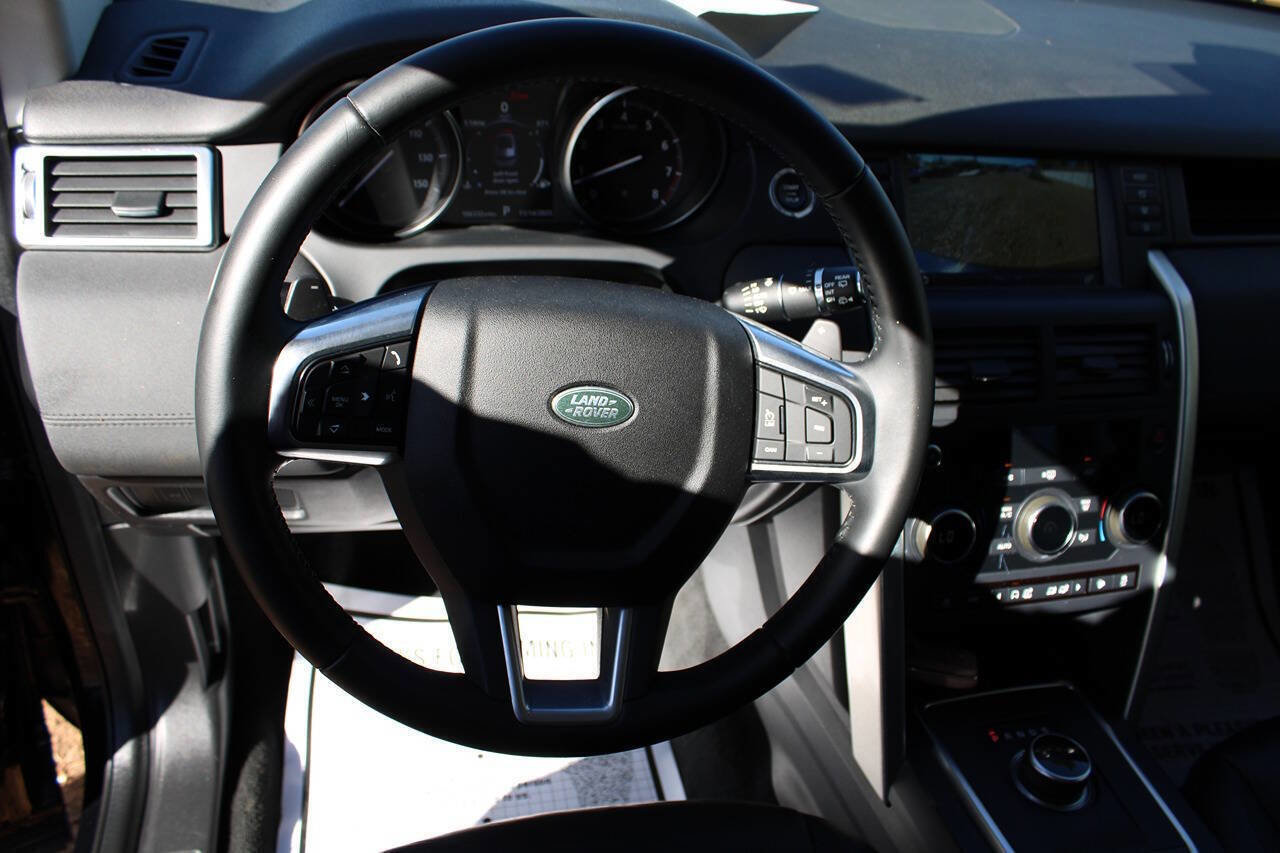 Used 2018 Land Rover Discovery Sport SE image 18