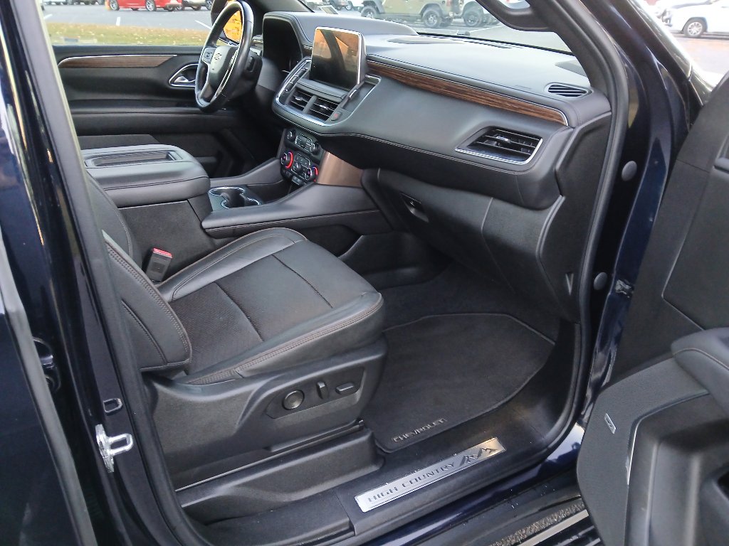 Used 2021 Chevrolet Tahoe High Country image 35
