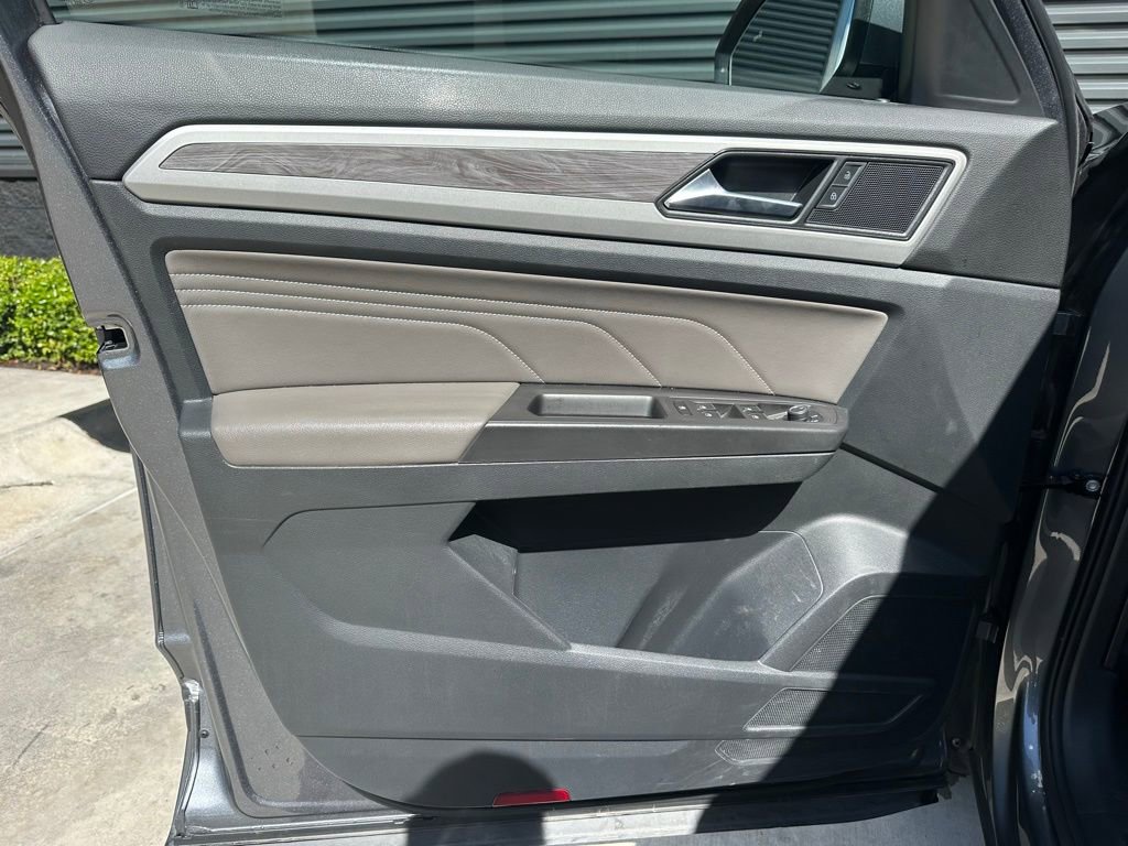 Used 2022 Volkswagen Atlas Cross Sport SE image 20