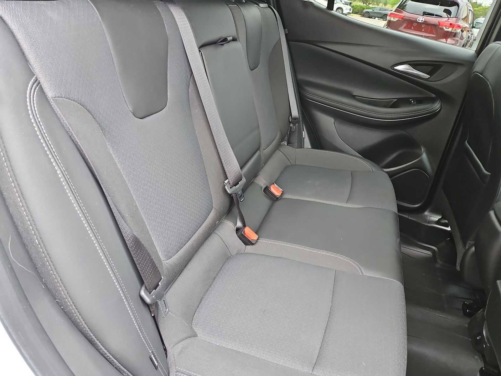 Used 2022 Buick Encore GX Select w/ Advanced Technology Package AWD/4WD image 21