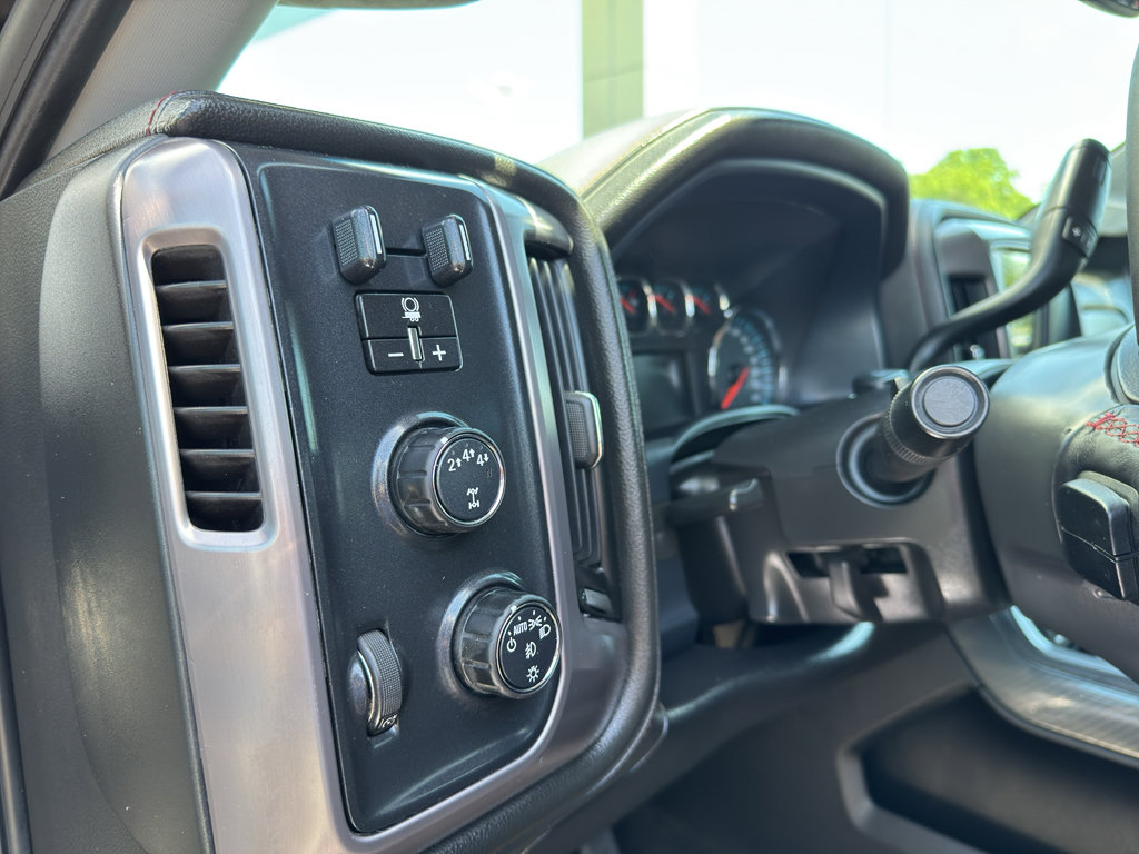 Used 2018 GMC Sierra 2500 SLT w/ All Terrain HD Package AWD/4WD image 14