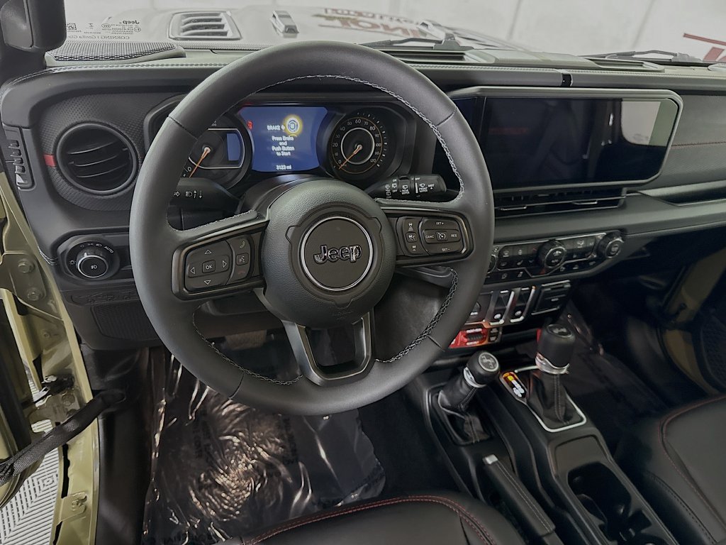 Used 2026 Jeep Wrangler Rubicon AWD/4WD image 4