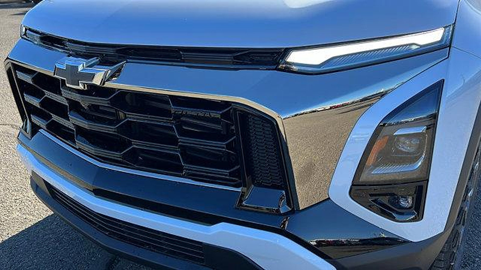 New 2026 Chevrolet Equinox ACTIV w/ Convenience Package III image 9