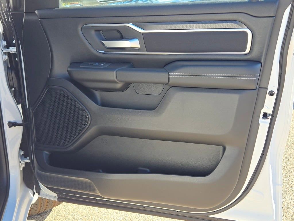 New 2026 RAM 1500 Big Horn AWD/4WD image 9