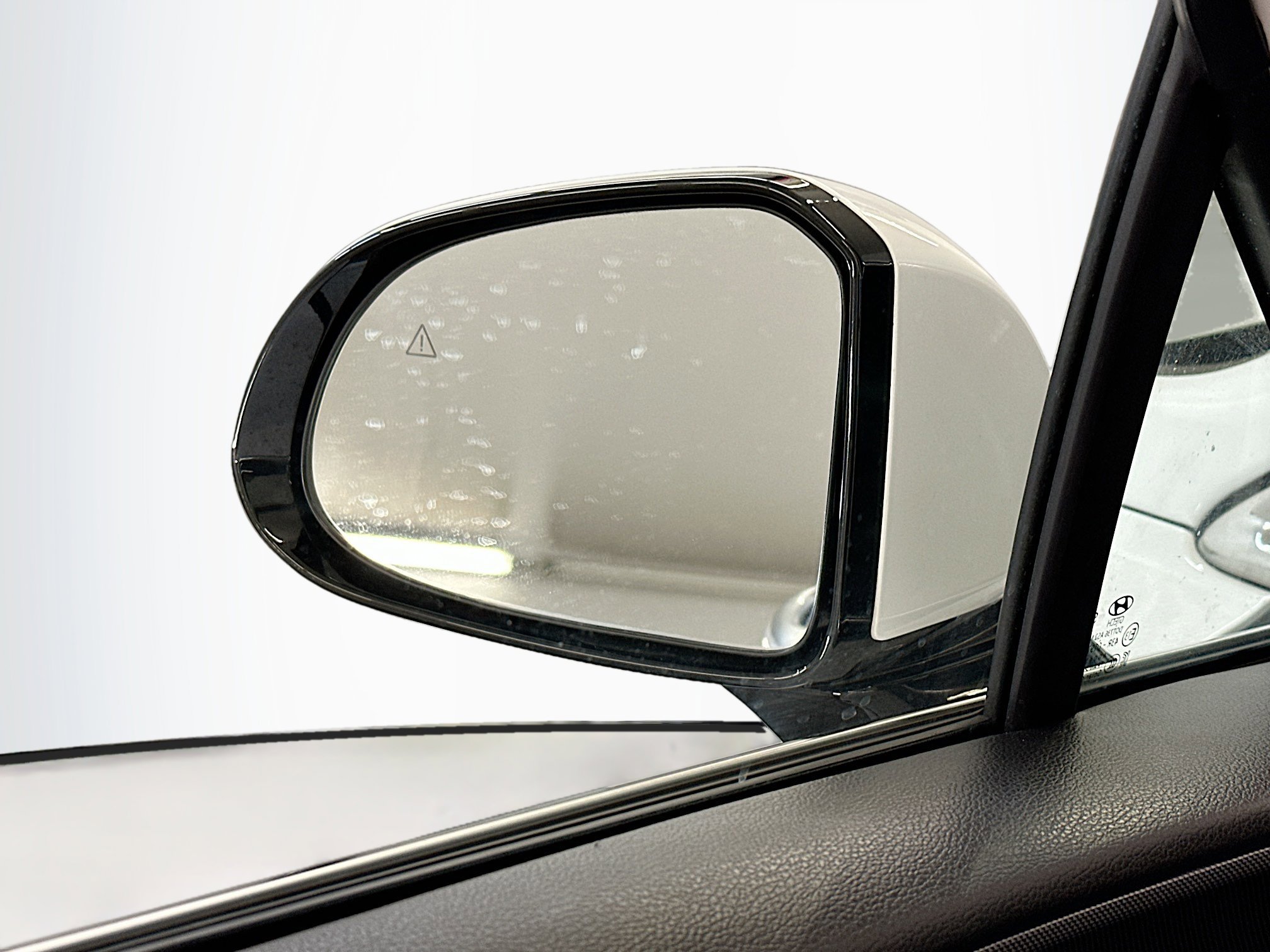 Used 2023 Hyundai Santa Fe SEL image 16