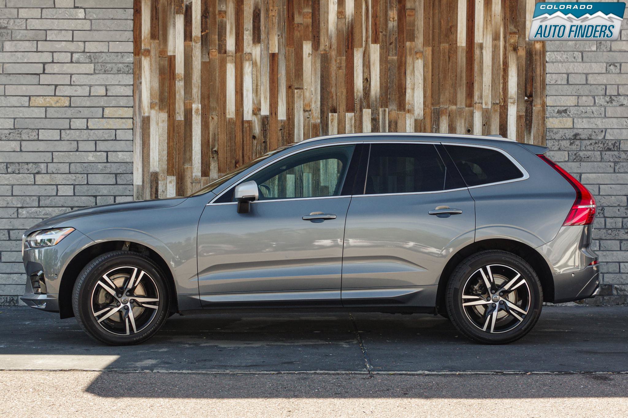 Used 2018 Volvo XC60 T6 R-Design w/ Convenience Package AWD/4WD image 3