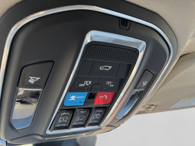Used 2024 Jeep Wagoneer L 4WD w/ Premium Group I image 20