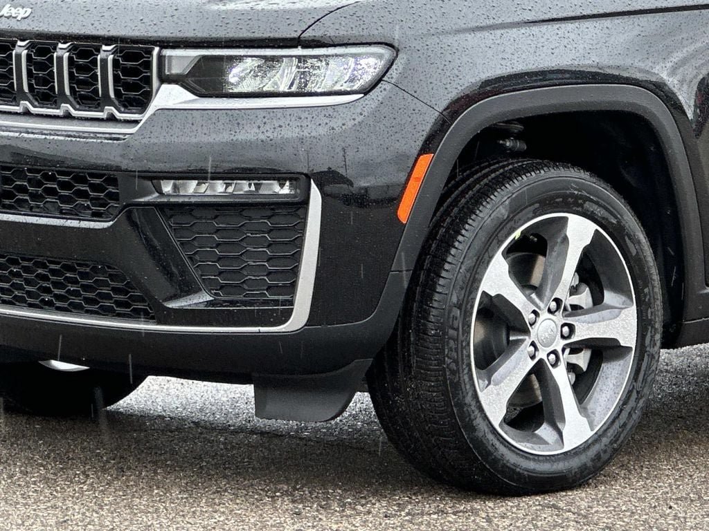 New 2026 Jeep Grand Cherokee L Limited AWD/4WD image 7