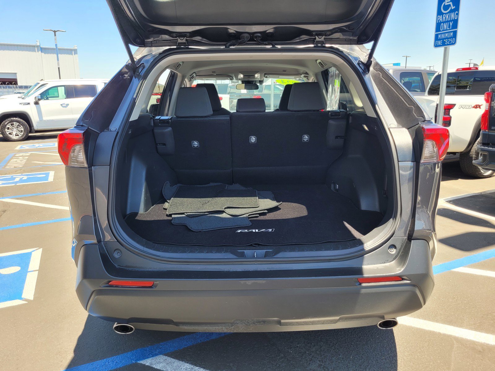 Used 2024 Toyota RAV4 XLE w/ Weather Package AWD/4WD image 28