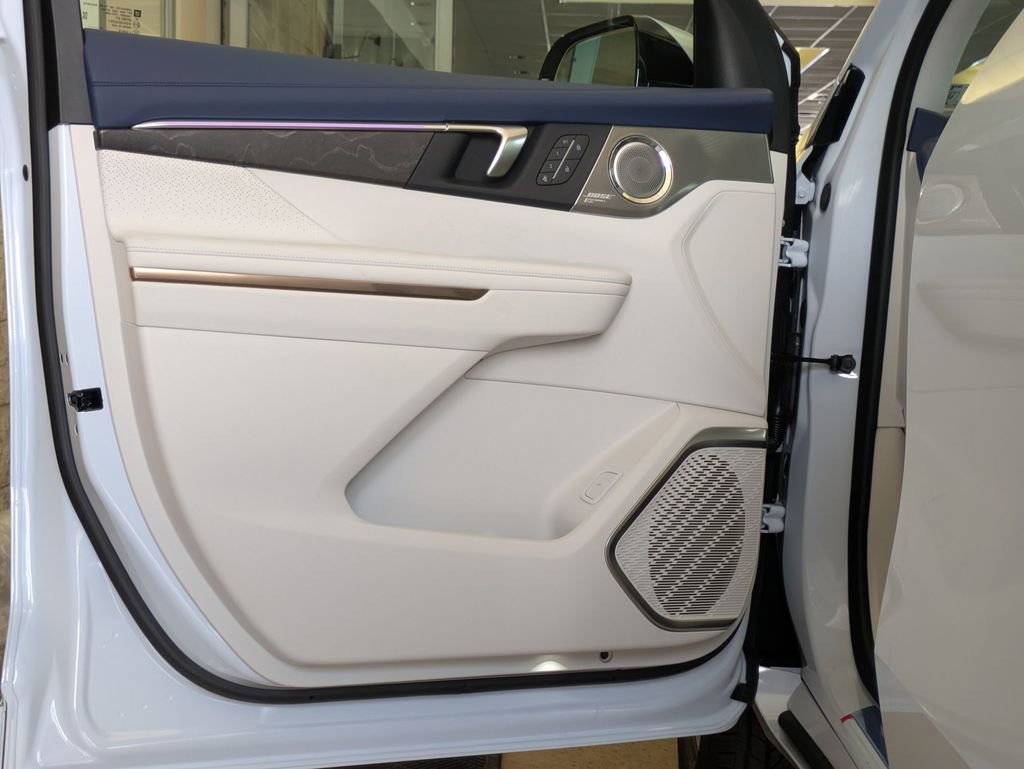 New 2026 Buick Enclave Avenir w/ Super Cruise Package image 13