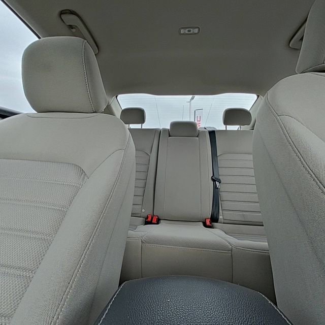 Used 2020 Ford Fusion S image 26