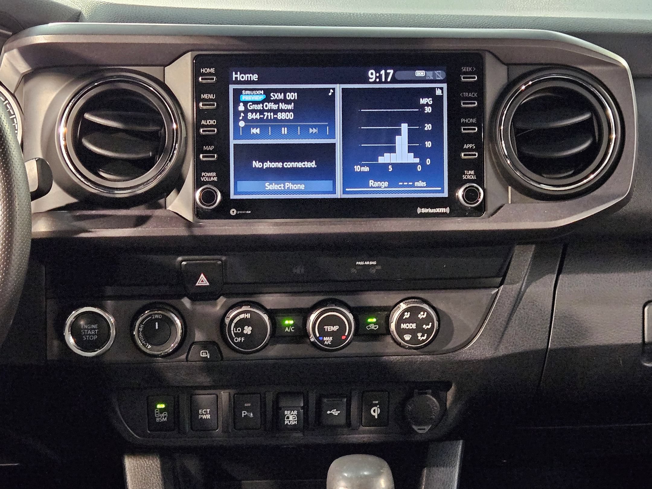 Used 2020 Toyota Tacoma TRD Sport w/ Technology Package AWD/4WD image 16