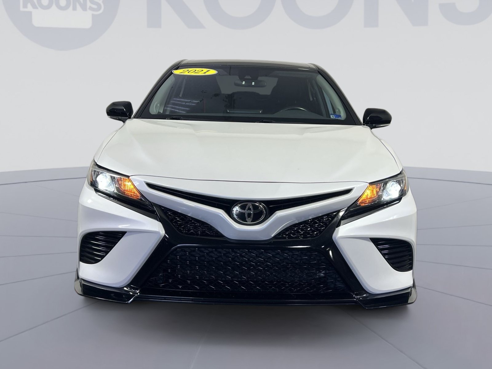 Used 2021 Toyota Camry TRD w/ TRD Package w/JBL Audio FWD image 4