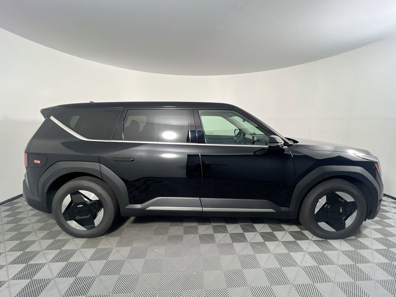 New 2026 Kia EV9 Light image 2