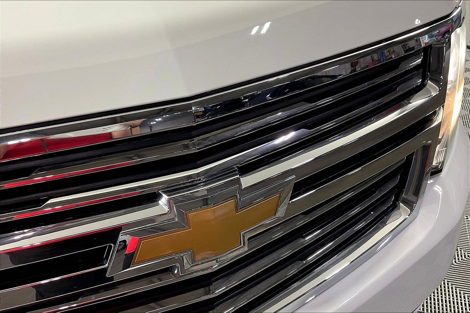 Used 2019 Chevrolet Tahoe Premier AWD/4WD image 33