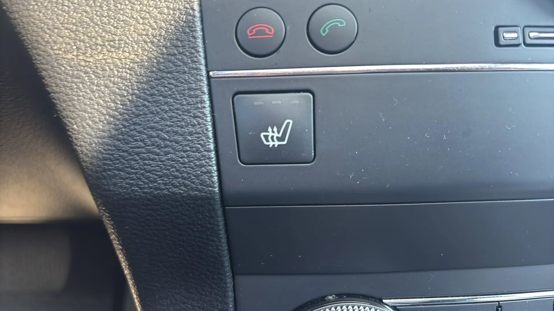 Used 2010 Mercedes-Benz GLK 350 4MATIC image 19