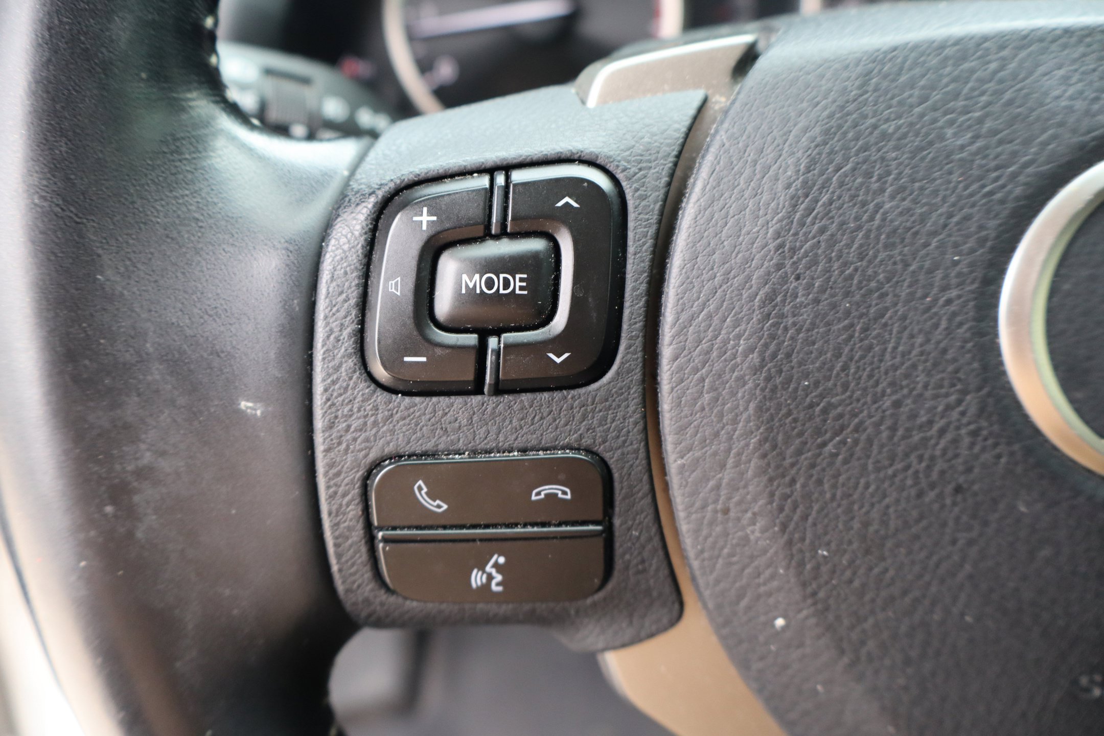 Used 2017 Lexus NX 200t FWD image 17