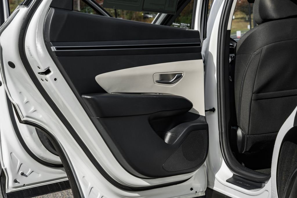 Used 2023 Hyundai Tucson SEL image 36