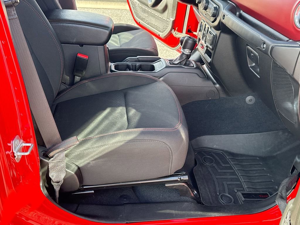 Used 2022 Jeep Gladiator Rubicon w/ Cold Weather Group image 20