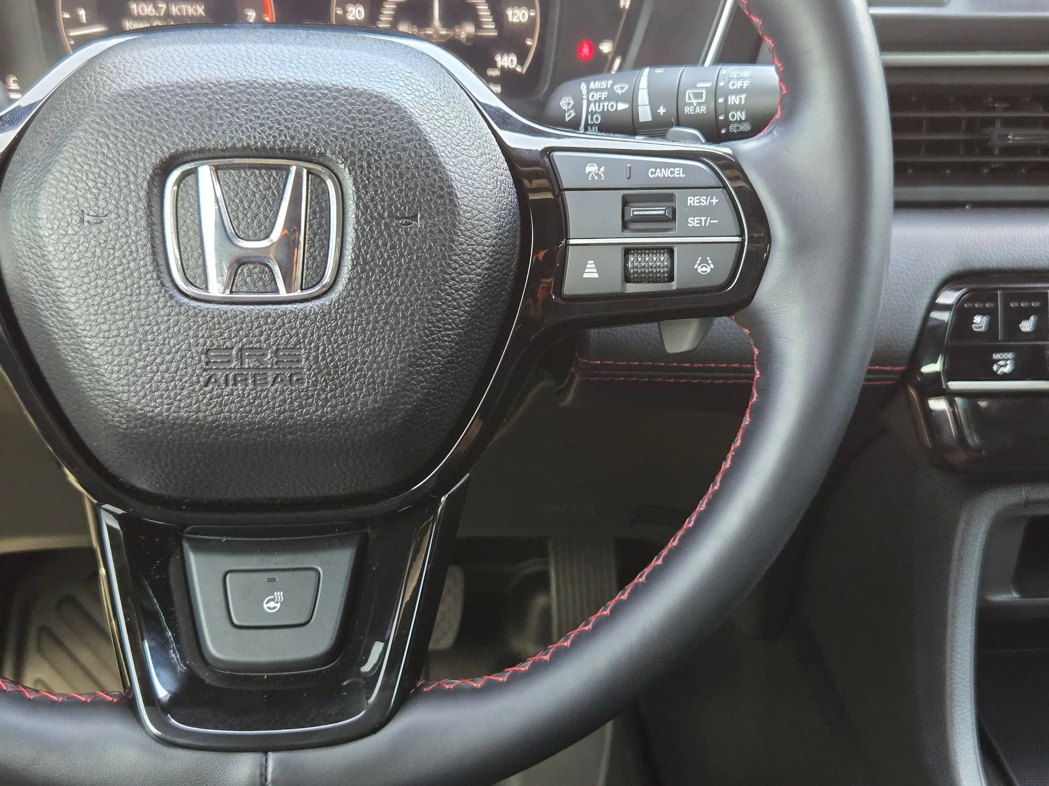 Used 2025 Honda Pilot Black Edition image 22