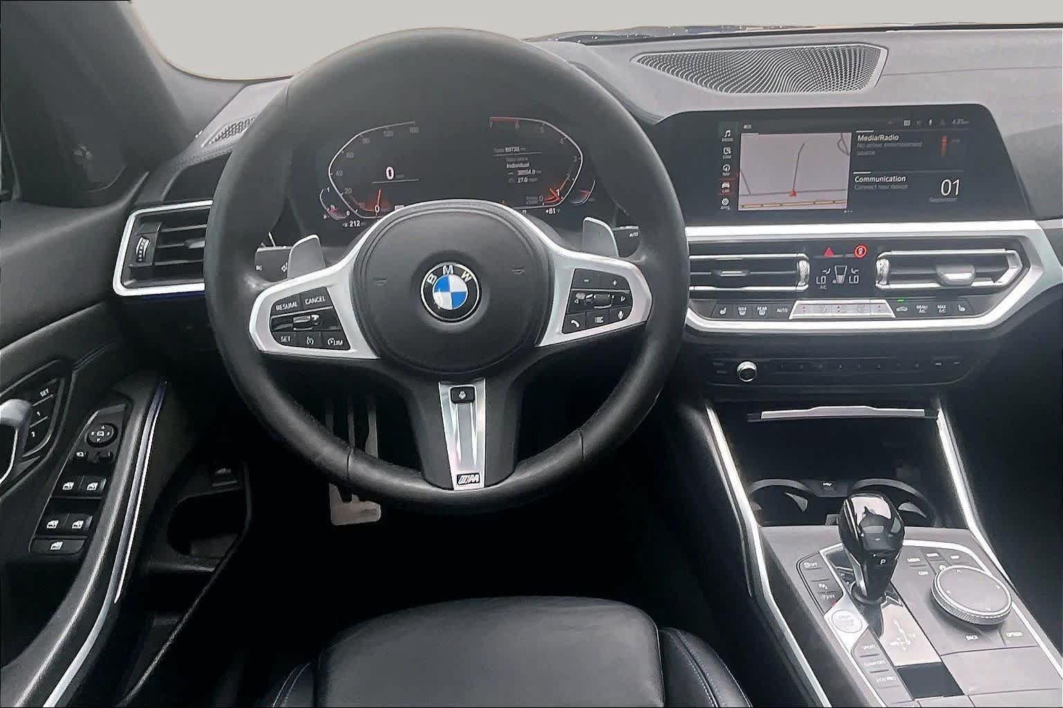 Used 2020 BMW 330i Sedan w/ M Sport Package RWD image 5