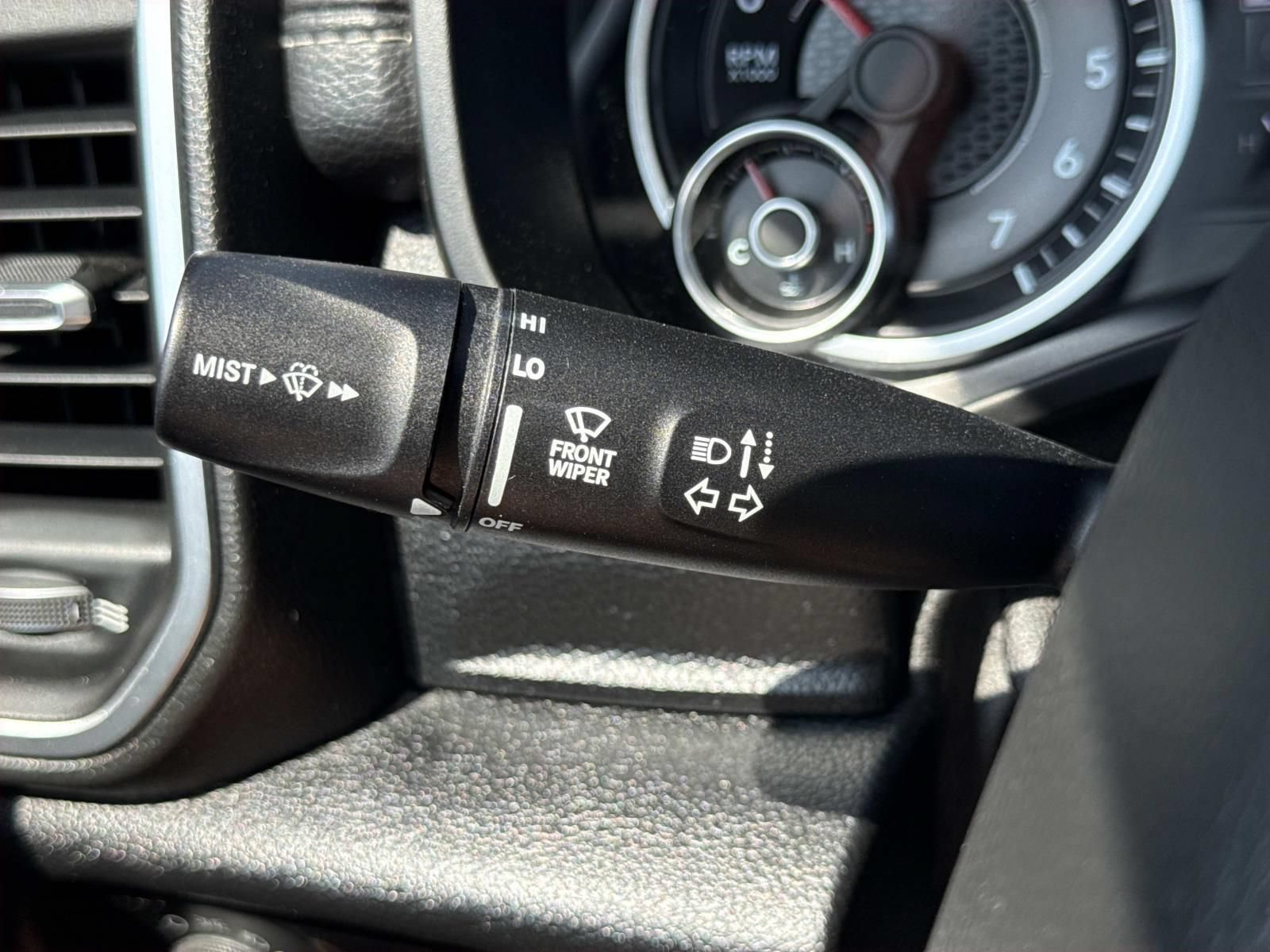 Used 2019 RAM 1500 Laramie AWD/4WD image 15