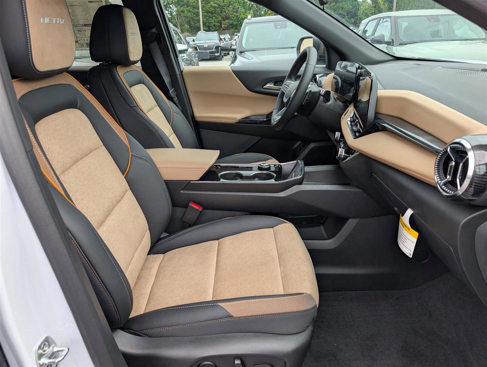 New 2026 Chevrolet Equinox ACTIV w/ Convenience Package III image 7