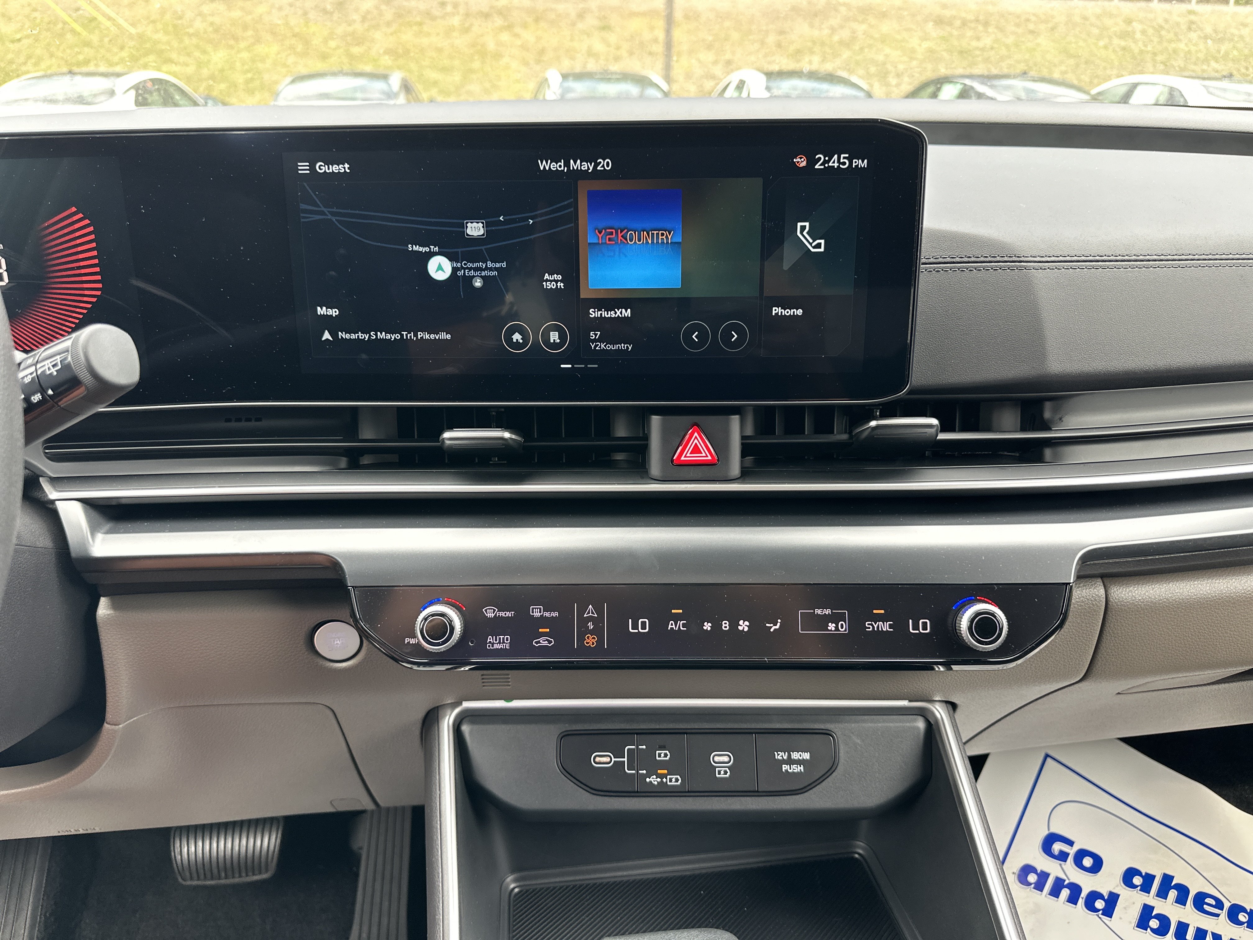 New 2026 Kia Carnival LX FWD image 10
