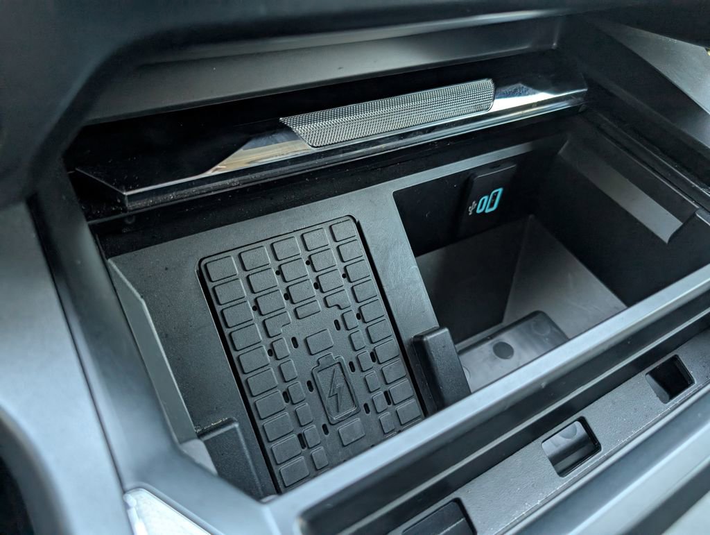 Used 2024 Ford F250 Lariat w/ Lariat Ultimate Package image 23