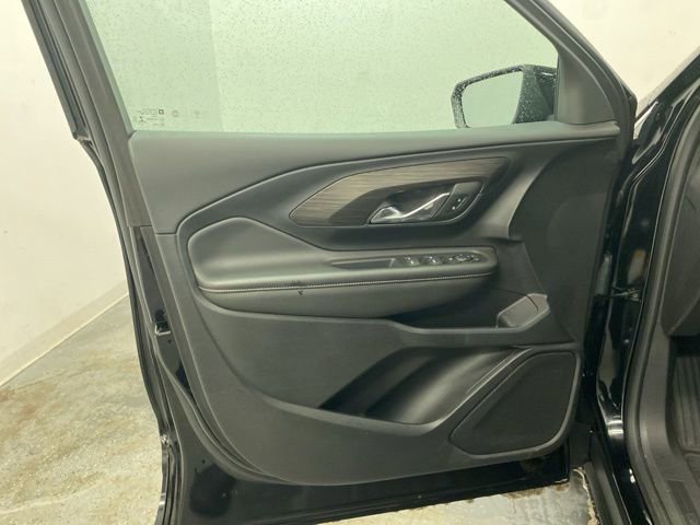 Used 2022 GMC Terrain SLE w/ Driver Convenience Package image 18