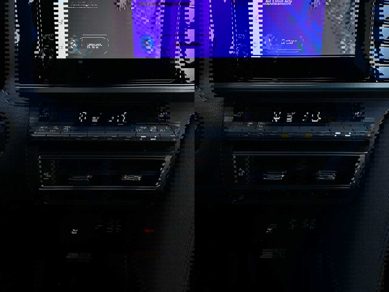 Used 2025 Toyota Camry LE image 26