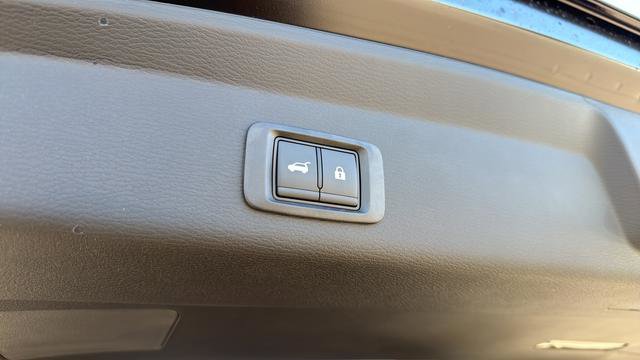 New 2026 Mitsubishi Outlander SE FWD image 10